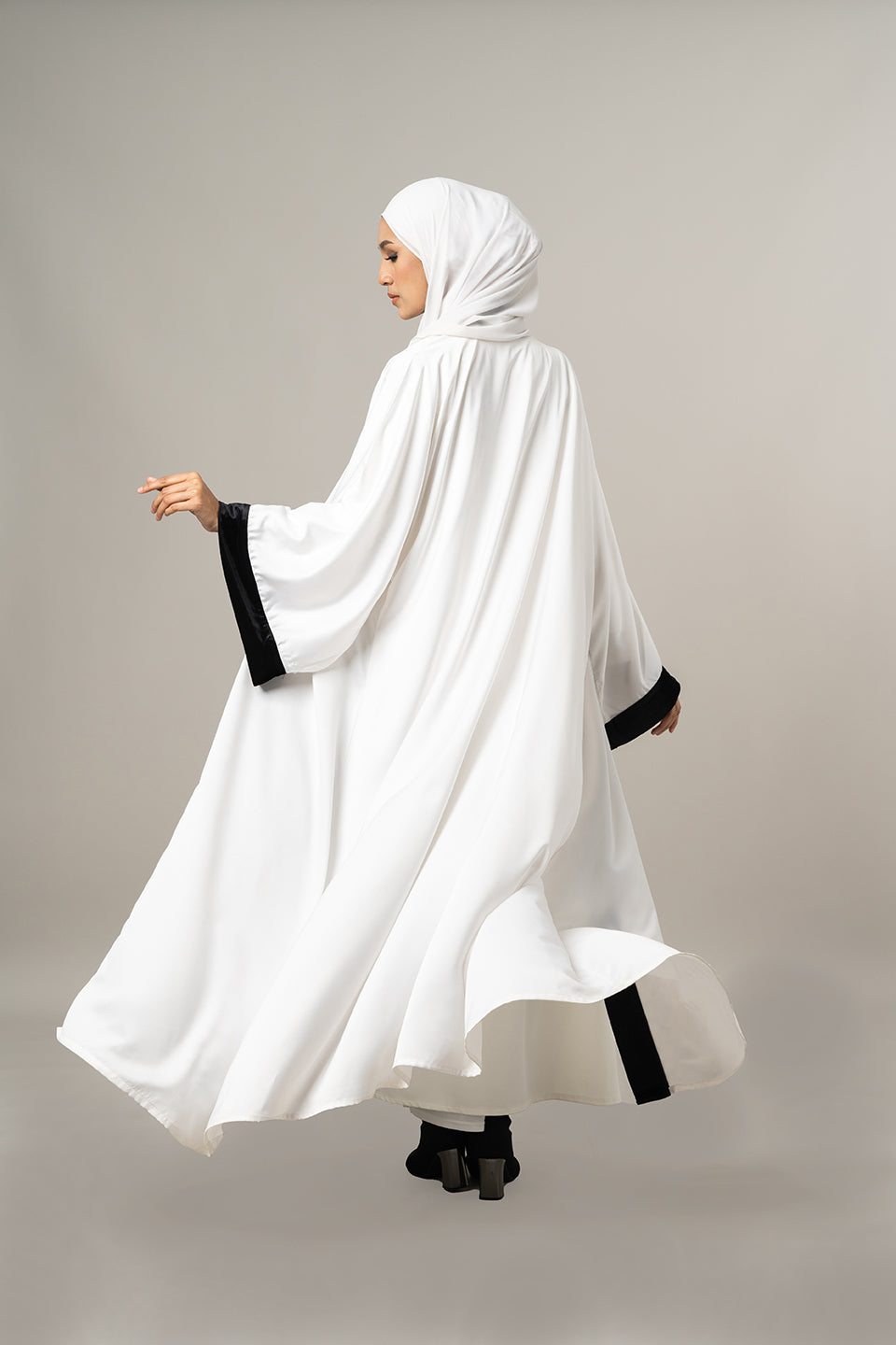 SERI - ABAYA KIMONO (WHITE)